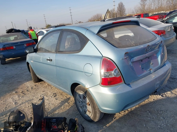 2008 Hyundai Accent GS with VIN KMHCM36C68U103086, listed as a IAAI auction lot 41792536 with 100,721 mi miles. Bid and sale history available at carsss.com. Image 3.