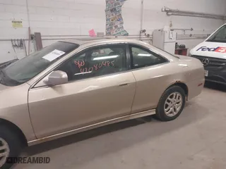 2001 Honda Accord Cpe EX w/Leather with VIN 1HGCG22571A004377, listed as a IAAI auction lot 42080485 with 1 mi miles. Bid and sale history available at carsss.com. Image 6.