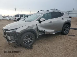 2024 Lexus NX 350 Premium z VIN 2T2GGCEZ2RC045247, wystawiony jako Copart lot #61401805 z przebiegiem 11 271 mil mil oraz Szkoda całkowita • Salvage title. Historia ofert i sprzedaży dostępna na DreamBid. Obrazek 1.
