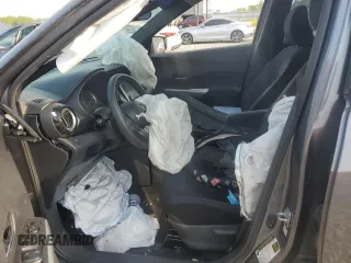 2018 Nissan Kicks SV z VIN 3N1CP5CU5JL520738, wystawiony jako Copart lot #53406785 z przebiegiem 82 082 mil mil oraz Szkoda całkowita • Salvage title. Historia ofert i sprzedaży dostępna na DreamBid. Obrazek 7.