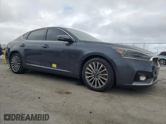2017 Kia Cadenza Premium with VIN KNALC4J18H5089976, listed as a Copart auction lot 85699714 with 43,222 mi miles and Clean Title. Bid and sale history available at carsss.com. Image 4.
