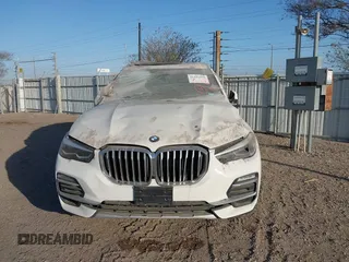 2021 BMW X5 sDrive40i with VIN 5UXCR4C05M9G12770, listed as a IAAI auction lot 41411950 with 1 mi miles. Bid and sale history available at carsss.com. Image 12.