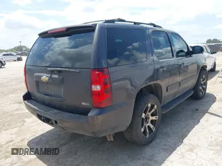 2011 Chevrolet Tahoe LT with VIN 1GNSCBE04BR205993, listed as a IAAI auction lot 42481654 with 272,265 mi miles and . Bid and sale history available at DreamBid. Image 4.