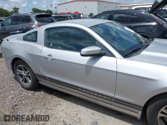 2013 Ford Mustang V6 with VIN 1ZVBP8AM7D5242049, listed as a IAAI auction lot 42629636 with 128,992 mi miles and . Bid and sale history available at DreamBid. Image 13.