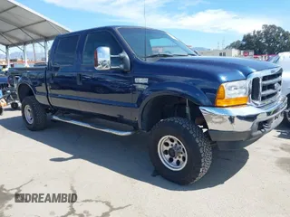 2001 Ford Super Duty F-250 XL with VIN 1FTNW21FX1EC35917, listed as a IAAI auction lot 41945010 with 234,732 mi miles. Bid and sale history available at carsss.com. Image 1.