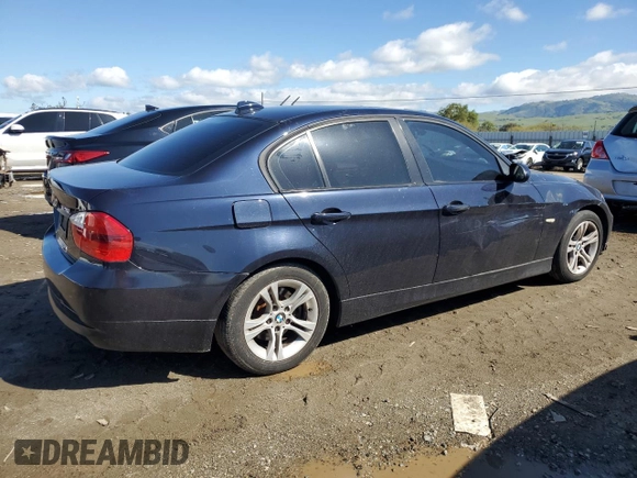 2008 BMW 3 Series 328i z VIN WBAVA37528NL47251, wystawiony jako Copart lot #51368055 z przebiegiem 166 984 mil mil oraz Szkoda całkowita • Salvage title. Historia ofert i sprzedaży dostępna na DreamBid. Obrazek 3.