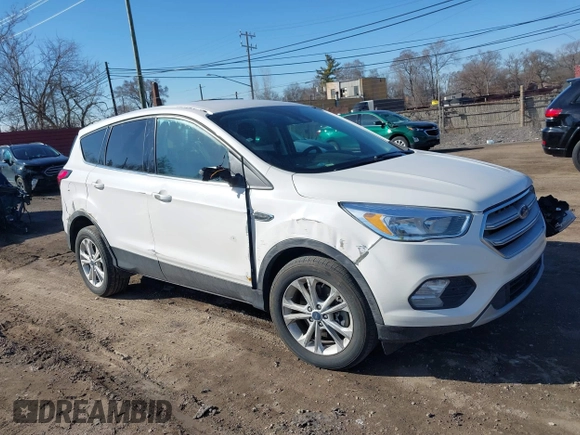 2019 Ford Escape SE with VIN 1FMCU9GD6KUA69877, listed as a IAAI auction lot 41826062 with 41,083 mi miles. Bid and sale history available at carsss.com. Image 1.