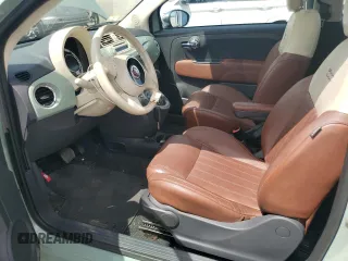 2012 FIAT 500 Lounge z VIN 3C3CFFCR8CT120214, wystawiony jako Copart lot #56963235 z przebiegiem 42 992 mil mil oraz Czysty tytuł • Clean title. Historia ofert i sprzedaży dostępna na DreamBid. Obrazek 7.