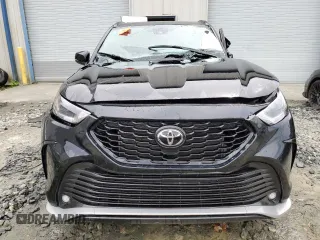 2024 Toyota Highlander LE z VIN 5TDKDRAH5RS536524, wystawiony jako Copart lot #58688105 z przebiegiem Nie podano mil oraz Czysty tytuł • Clean title. Historia ofert i sprzedaży dostępna na DreamBid. Obrazek 12.