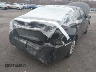 2015 Nissan Altima 2.5 S with VIN 1N4AL3AP5FC230106, listed as a IAAI auction lot 41202892 with 128,919 mi miles. Bid and sale history available at carsss.com. Image 6.
