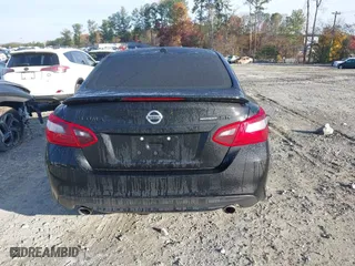 2018 Nissan Altima 2.5 SV with VIN 1N4AL3APXJC295168, listed as a IAAI auction lot 40952599 with 60,943 mi miles. Bid and sale history available at carsss.com. Image 16.
