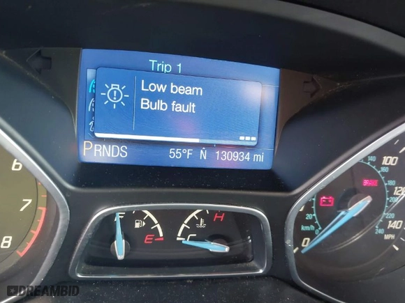 2013 Ford Focus SE with VIN 1FADP3K25DL327419, listed as a IAAI auction lot 41720546 with 130,934 mi miles. Bid and sale history available at carsss.com. Image 7.