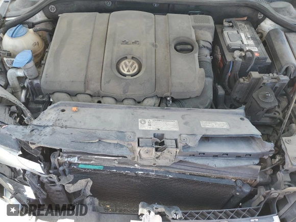 2013 Volkswagen Jetta SE with VIN 3VWDX7AJ8DM255685, listed as a Copart auction lot 59318365 with 146,345 mi miles and Salvage title. Bid and sale history available at DreamBid. Image 11.