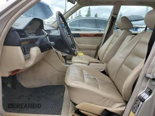 1995 Mercedes-Benz E Class with VIN WDBEA32E0SC249878, listed as a Copart auction lot 48999315 with 191,503 mi miles and Clean Title. Bid and sale history available at carsss.com. Image 7.