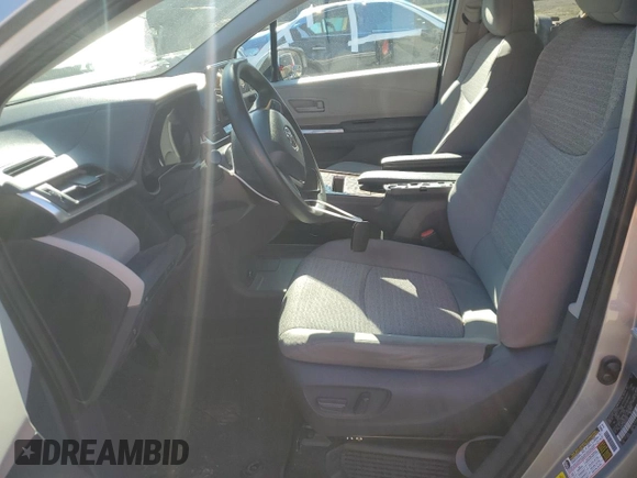 2021 Toyota Sienna LE with VIN 5TDKRKEC3MS034885, listed as a Copart auction lot 49677145 with 166,026 mi miles and Salvage Title. Bid and sale history available at carsss.com. Image 7.