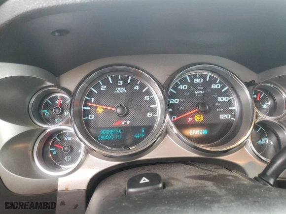 2010 Chevrolet Silverado 1500 LT with VIN 1GCSKSE34AZ298230, listed as a Copart auction lot 47640145 with 190,583 mi miles and Salvage Title. Bid and sale history available at carsss.com. Image 9.