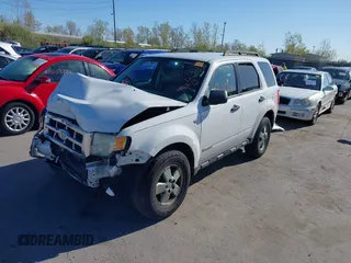 2008 Ford Escape XLT с VIN 1FMCU93168KD99003, выставлен на аукционе IAAI как лот 42133067 с пробегом 136 070 миль миль и . История ставок и продаж доступна на DreamBid. Изображение 2.