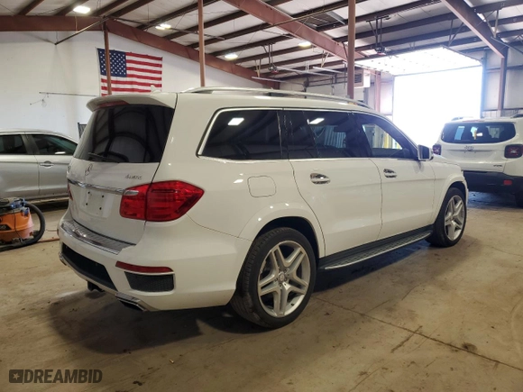 2015 Mercedes-Benz GL-Class GL 550 with VIN 4JGDF7DE4FA595092, listed as a Copart auction lot 47590595 with 91,506 mi miles and Salvage Title. Bid and sale history available at carsss.com. Image 3.