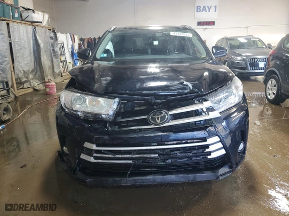 2018 Toyota Highlander SE with VIN 5TDJZRFH5JS543497, listed as a Copart auction lot 47763615 with 84,013 mi miles and Salvage Title. Bid and sale history available at carsss.com. Image 5.