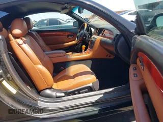 2006 Lexus SC 430 с VIN JTHFN48YX69000992, выставлен на аукционе IAAI как лот 42408844 с пробегом 177 985 миль миль и . История ставок и продаж доступна на DreamBid. Изображение 5.