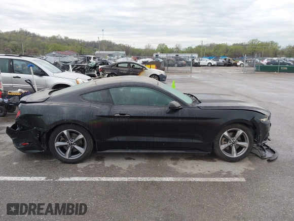 2017 Ford Mustang EcoBoost z VIN 1FA6P8TH8H5250242, wystawiony jako IAAI lot #41928531 z przebiegiem 81 632 mil mil oraz . Historia ofert i sprzedaży dostępna na DreamBid. Obrazek 13.