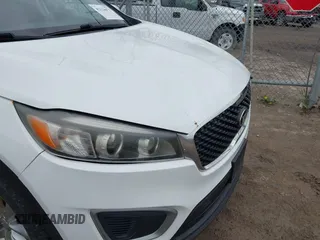 2017 Kia Sorento LX with VIN 5XYPGDA57HG230104, listed as a IAAI auction lot 42124473 with 79,959 mi miles and . Bid and sale history available at carsss.com. Image 6.