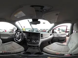 2018 Toyota Sienna LE Auto Access Seat с VIN 5TDKZ3DC8JS909056, выставлен на аукционе IAAI как лот 42362934 с пробегом 157 230 миль миль и . История ставок и продаж доступна на DreamBid. Изображение 17.