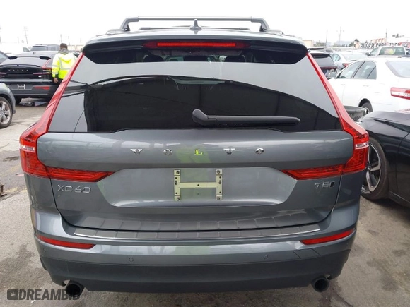 2018 Volvo XC60 Momentum with VIN YV4102RK4J1095627, listed as a IAAI auction lot 41778039 with 36,889 mi miles. Bid and sale history available at carsss.com. Image 16.