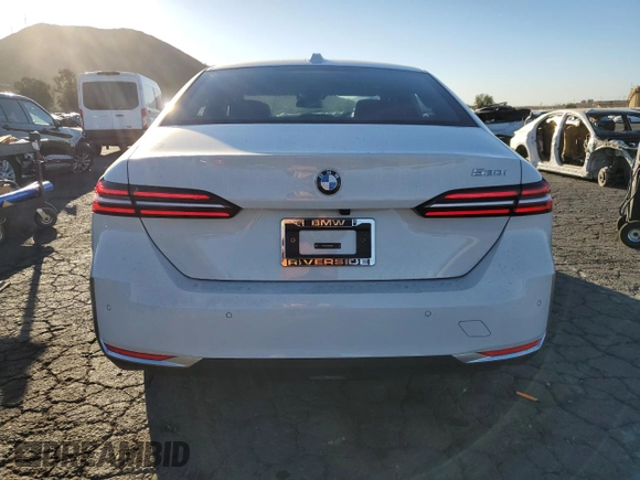 2024 BMW 5 Series 530i with VIN WBA43FJ0XRCS05943, listed as a Copart auction lot 87277084 with 4,924 mi miles and Salvage Title. Bid and sale history available at carsss.com. Image 6.