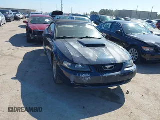 2001 Ford Mustang GT Deluxe with VIN 1FAFP45X81F225371, listed as a IAAI auction lot 41665488 with 1 mi miles. Bid and sale history available at carsss.com. Image 1.
