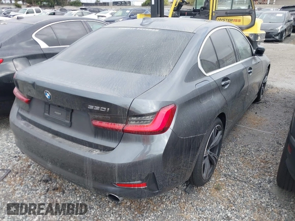 2021 BMW 3 Series 330i with VIN 3MW5R1J07M8C06389, listed as a IAAI auction lot 42024380 with 30,861 mi miles and . Bid and sale history available at DreamBid. Image 4.