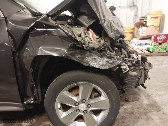 2014 Chevrolet Equinox LT with VIN 1GNALBEK0EZ128587, listed as a IAAI auction lot 41283321 with 102,659 mi miles. Bid and sale history available at carsss.com. Image 18.