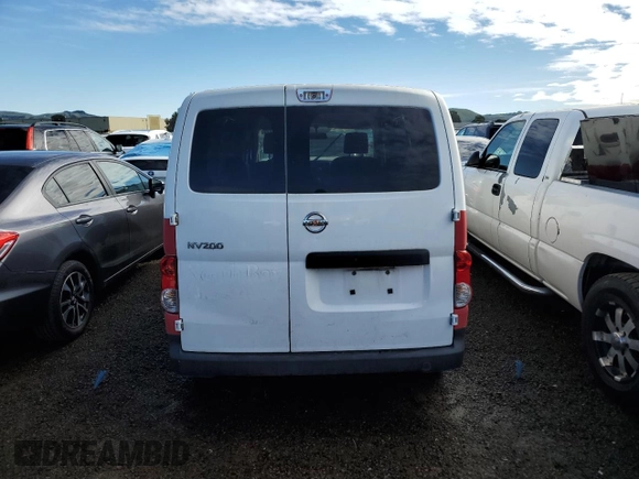 2015 Nissan NV200 S z VIN 3N6CM0KN0FK700948, wystawiony jako Copart lot #41622715 z przebiegiem 222 537 mil mil oraz Szkoda całkowita • Salvage title. Historia ofert i sprzedaży dostępna na DreamBid. Obrazek 6.