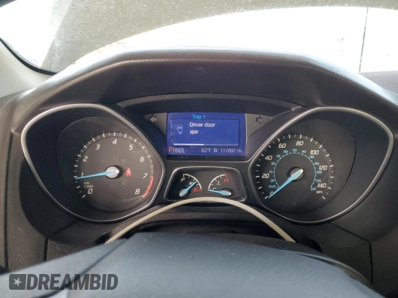 2013 Ford Focus SE z VIN 1FADP3F26DL106275, wystawiony jako Copart lot #55701345 z przebiegiem 117 897 mil mil oraz Szkody całkowita. Historia ofert i sprzedaży dostępna na DreamBid. Obrazek 9.