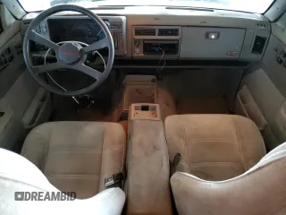 1994 Chevrolet Blazer z VIN 1GNCS13W3R0157183, wystawiony jako Copart lot #52246055 z przebiegiem 91 826 mil mil oraz Czysty tytuł • Clean title. Historia ofert i sprzedaży dostępna na DreamBid. Obrazek 8.