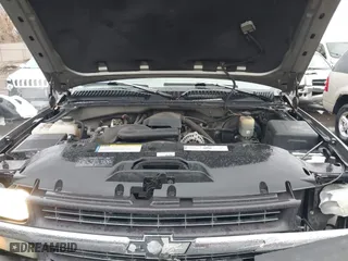 1999 Chevrolet Silverado 1500 LT with VIN 2GCEK19T1X1195916, listed as a IAAI auction lot 41740193 with 111,263 mi miles. Bid and sale history available at carsss.com. Image 10.