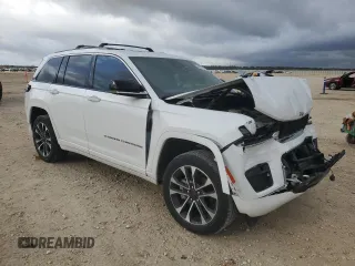 2022 Jeep Grand Cherokee Overland z VIN 1C4RJHDG9N8617593, wystawiony jako Copart lot #84834794 z przebiegiem 38 434 mil mil oraz Szkoda całkowita • Salvage title. Historia ofert i sprzedaży dostępna na DreamBid. Obrazek 4.