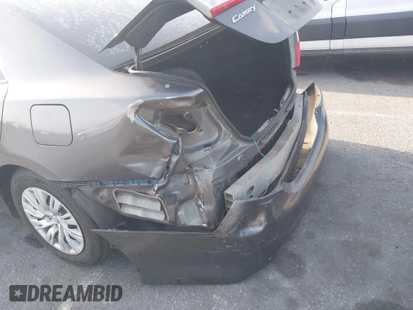 2014 Toyota Camry L with VIN 4T4BF1FK7ER430132, listed as a IAAI auction lot 41912773 with 215,073 mi miles. Bid and sale history available at carsss.com. Image 6.