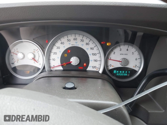 2005 Dodge Durango Limited with VIN 1D8HD58D15F518202, listed as a IAAI auction lot 41430100 with 223,338 mi miles and . Bid and sale history available at DreamBid. Image 7.