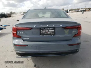 2024 Volvo S60 Core Dark Theme with VIN 7JRL12FK5RG320466, listed as a Copart auction lot 44786145 with 21,130 mi miles and Salvage title. Bid and sale history available at DreamBid. Image 6.