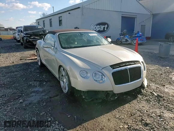2013 Bentley Continental GT z VIN SCBGT3ZA2DC081822, wystawiony jako Copart lot #84201784 z przebiegiem 39 423 mil mil oraz Szkody całkowita. Historia ofert i sprzedaży dostępna na DreamBid. Obrazek 13.