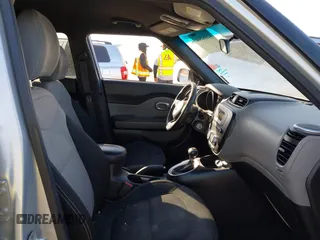 2015 Kia Soul + with VIN KNDJP3A57F7784205, listed as a IAAI auction lot 42001560 with 180,889 mi miles. Bid and sale history available at carsss.com. Image 5.