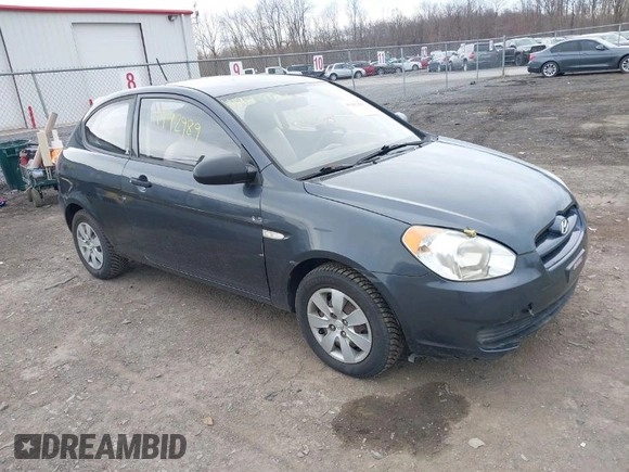 2008 Hyundai Accent GS with VIN KMHCM36C18U091400, listed as a IAAI auction lot 41942989 with 179,072 mi miles. Bid and sale history available at carsss.com. Image 1.
