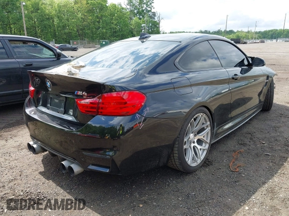 2016 BMW M4 z VIN WBS3R9C50GK337094, wystawiony jako IAAI lot #42167108 z przebiegiem 70 085 mil mil oraz . Historia ofert i sprzedaży dostępna na DreamBid. Obrazek 4.