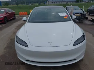 2025 Tesla Model 3 Long Range с VIN 5YJ3E1EB5SF893625, выставлен на аукционе IAAI как лот 42476724 с пробегом 4 445 миль миль и . История ставок и продаж доступна на DreamBid. Изображение 12.