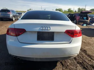 2014 Audi A5 Premium z VIN WAUGFAFR2EA044332, wystawiony jako Copart lot #58800795 z przebiegiem 77 744 mil mil oraz Szkoda całkowita • Salvage title. Historia ofert i sprzedaży dostępna na DreamBid. Obrazek 6.