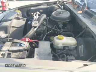 2002 Dodge Dakota с VIN 1B7GL12X12S719612, выставлен на аукционе IAAI как лот 42603160 с пробегом 242 041 миль миль и . История ставок и продаж доступна на DreamBid. Изображение 12.