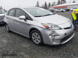 2013 Toyota Prius Plug-In with VIN JTDKN3DP0D3046032, listed as a IAAI auction lot 41471986 with 112,382 mi miles. Bid and sale history available at carsss.com. Image 1.