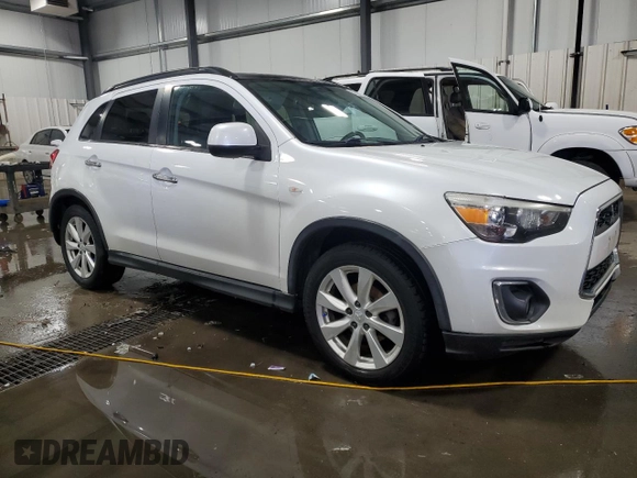 2014 Mitsubishi Outlander SE z VIN 4A4AR4AU6EE026656, wystawiony jako Copart lot #52806745 z przebiegiem 177 933 mil mil oraz Szkoda całkowita • Salvage title. Historia ofert i sprzedaży dostępna na DreamBid. Obrazek 4.