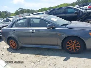 2011 Mitsubishi Lancer ES z VIN JA32U2FU0BU031133, wystawiony jako IAAI lot #42046429 z przebiegiem 279 551 mil mil oraz . Historia ofert i sprzedaży dostępna na DreamBid. Obrazek 13.